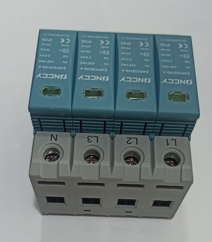 سرج ارستر AC سه فاز مدل EAP420 40-4P